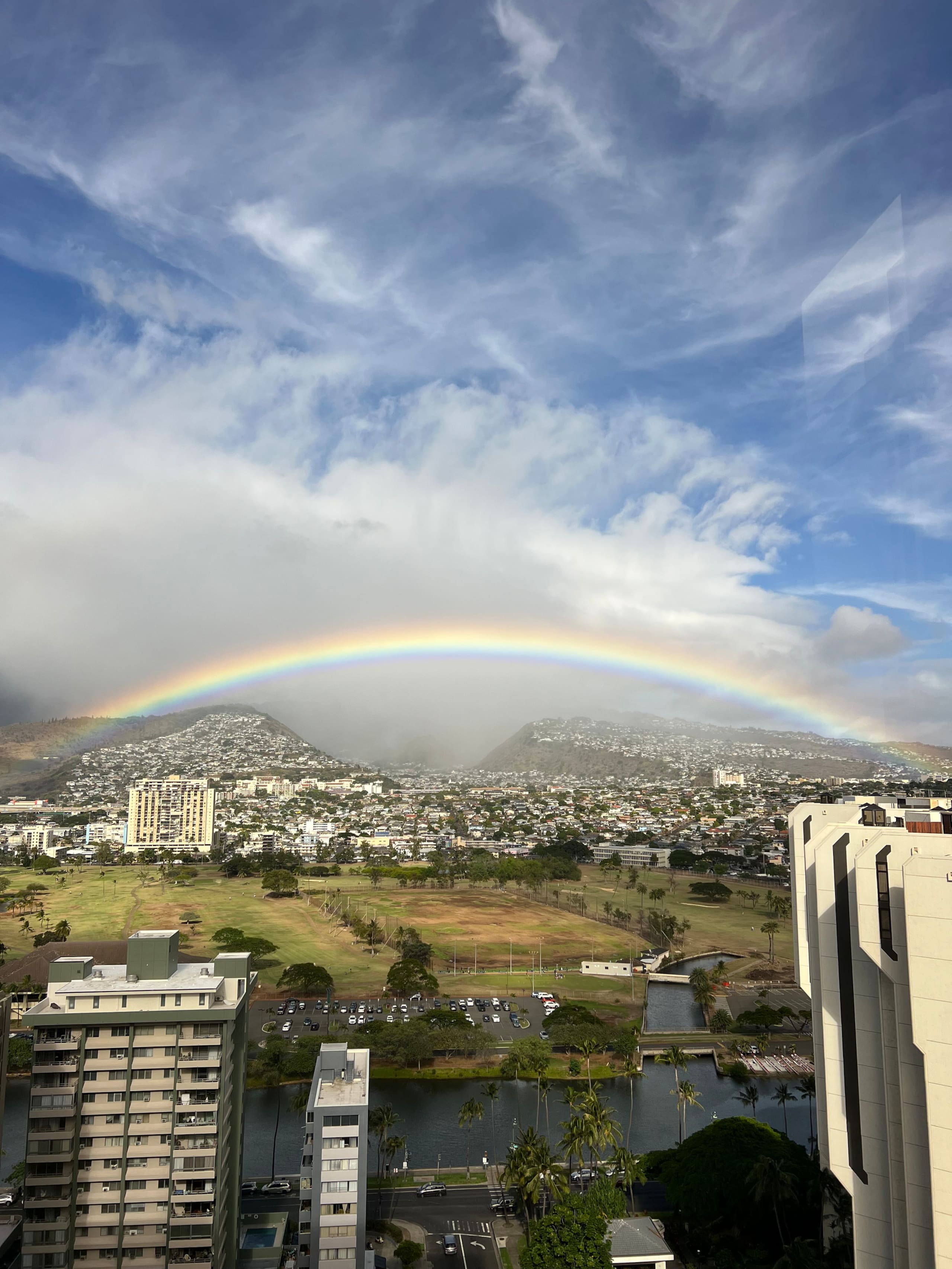 Condo in Honolulu · ★4.98 · 1 bedroom · 2 beds · 1 private bath - Image 17