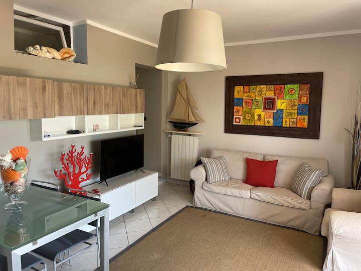 Lovely Apartment In Villa: Garden & Panoramic View - Andora