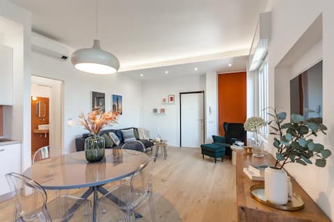 Airbnb con migliori performance: Skyline Rooftop with Terrace, Isola, 80m Metro a Milano