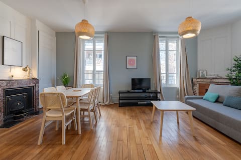 T3, 7 pers, 6 lits, parking, métro, Tram, bus