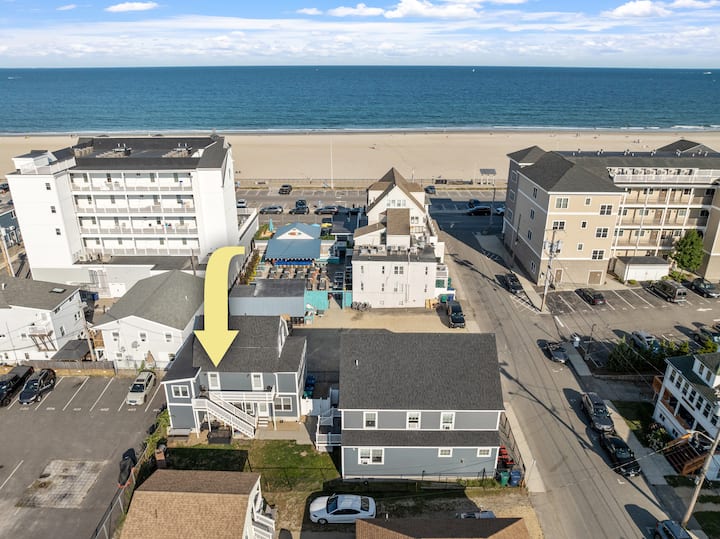 Steps From The Beach On J Street, 2 Bdrm, Pets Ok! - Hampton