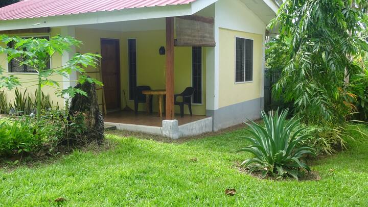 Acacia's Cottages 1 Air Con - Camiguin