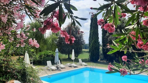 Podere Il Cerrone, Norma apartment with pool