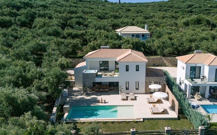 Queenofzakynthos Villa,heated Jeeted Tup & Seaview - Zakynthos