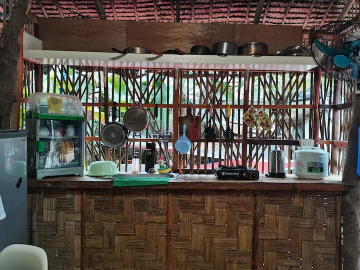 Kubo Ni  Kuya Staycation - Santa María
