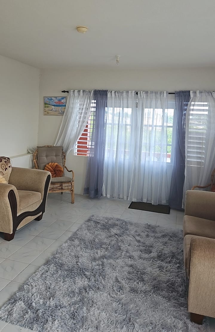 Deevine's Place - Barbados