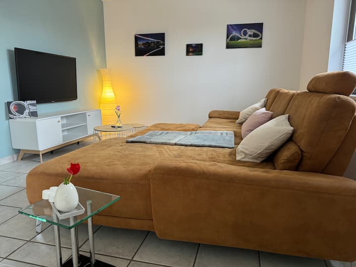 Ruhrpott Residenz - 3 Room Flat & Balcony - 70 Sqm - Oberhausen