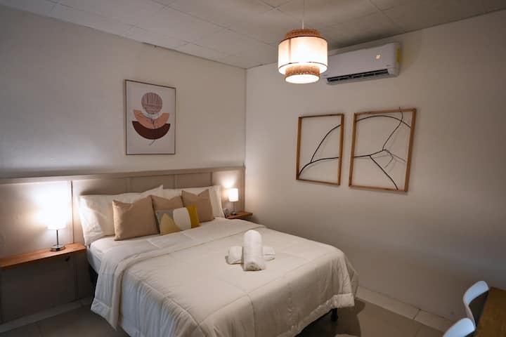 Fenced And Pet-friendly Cottage In Penonomé - Panama