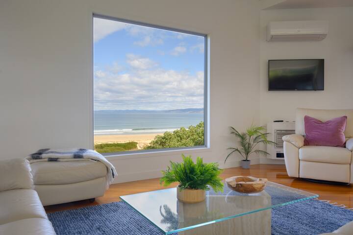 Coastal Escape ~sublime retreat! gallery image 2