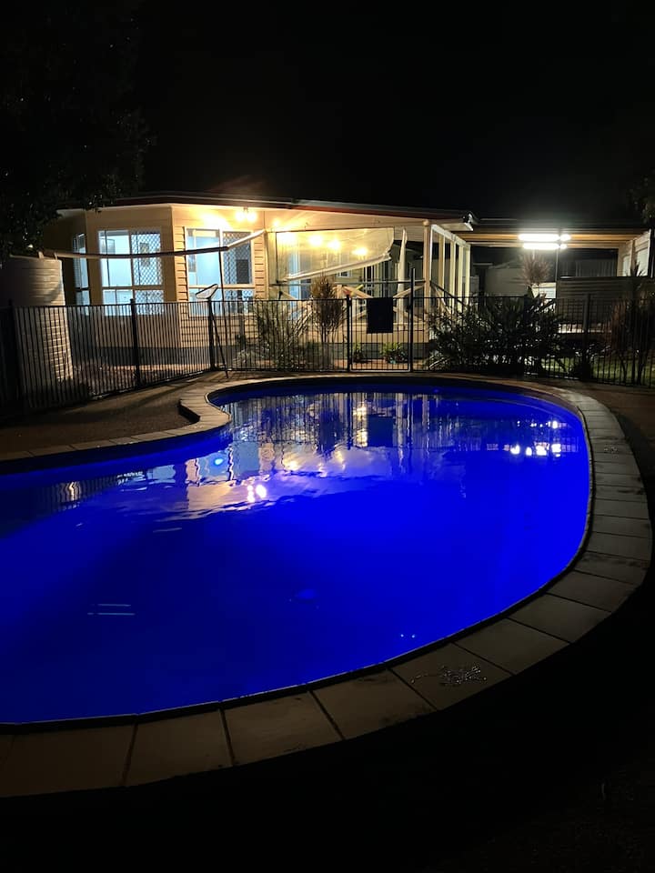 Oakbank 1839 Rockhampton
25 Mins From Airport - Australia