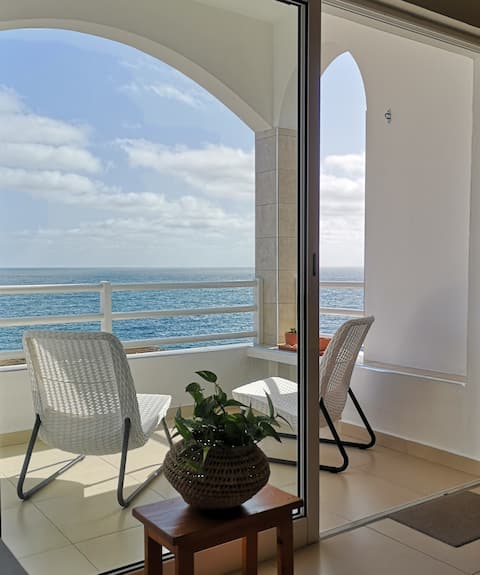 Cozy accommodation with panoramic ocean views.