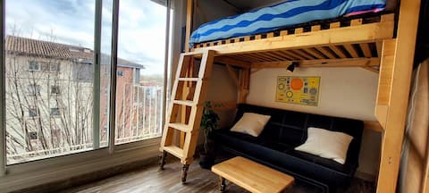Top Airbnb: Studio - Balcony - Parking Saint-Agne train station and metro in Rangueil / Sauzelong / Jules Julien / Pech David / Pouvourville