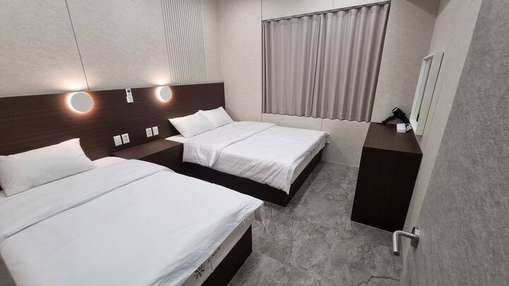 საძინებელი 4