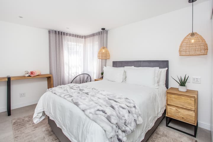 Spálňa 3 - veľká manželská posteľ navyše