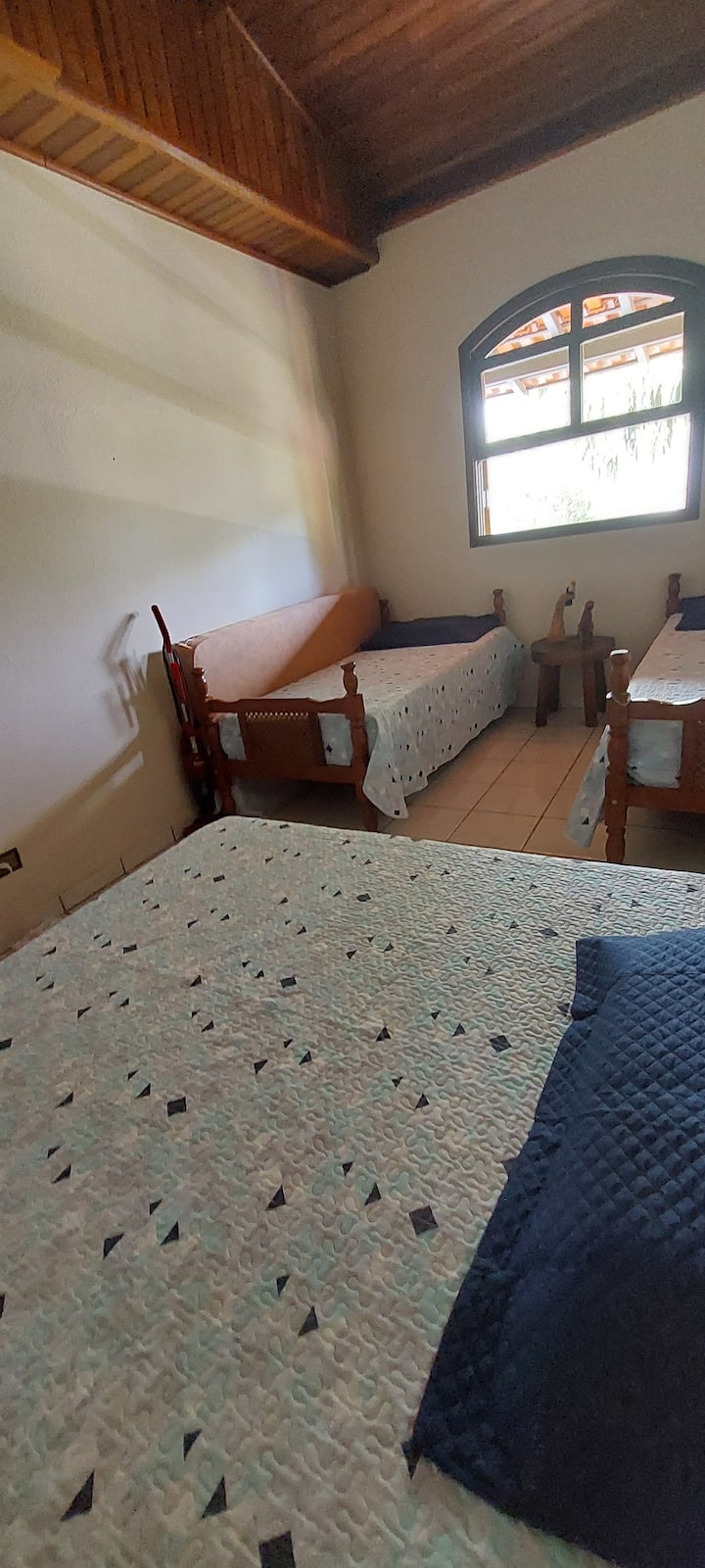 Dhomë gjumi 2