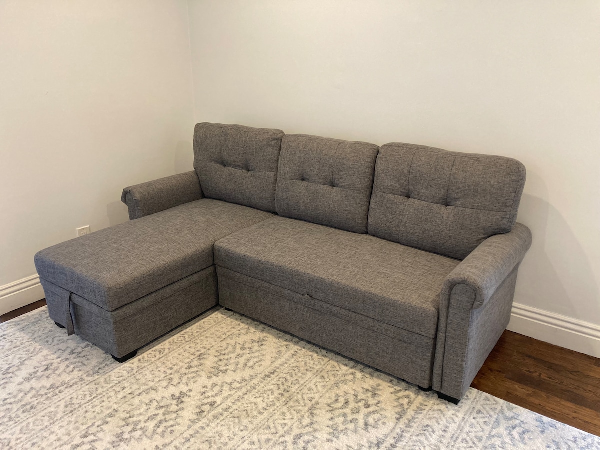 Top performing Airbnb: Private Suite, Free Parking & Laundry, Pets OK in Westside South Central
