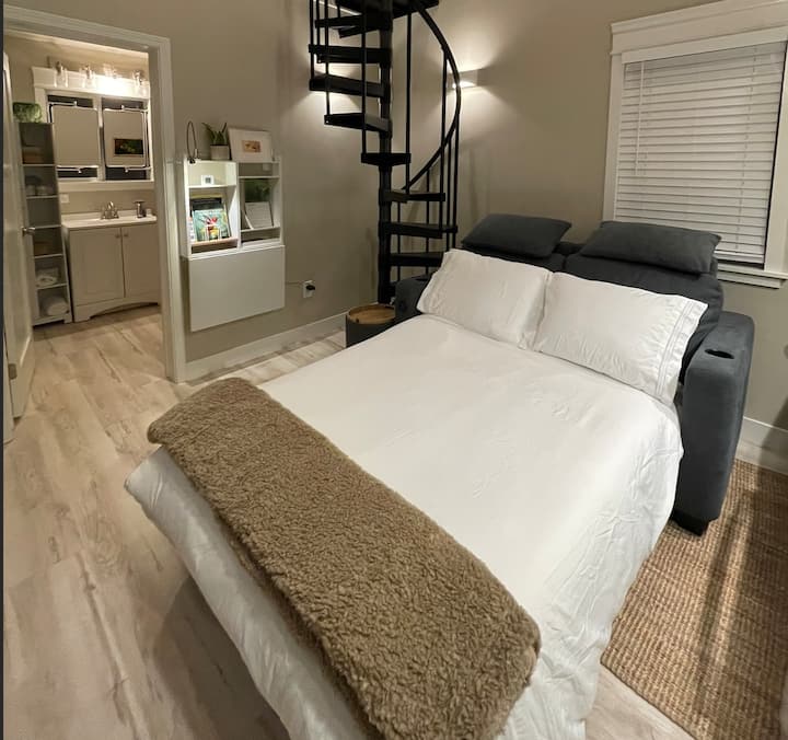 Kolibrie House - Oakland, CA