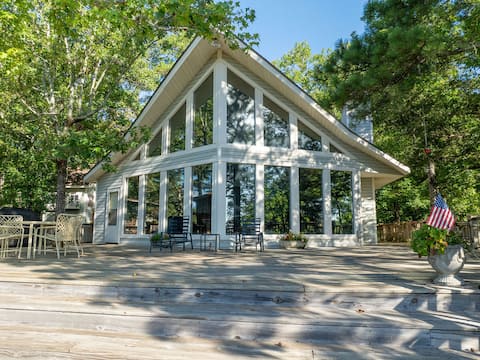 A Little Piece of Heaven Greers Ferry, Lakefront!