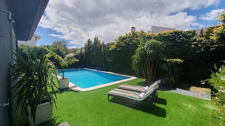 Marigold Cascais Villa gallery image 2