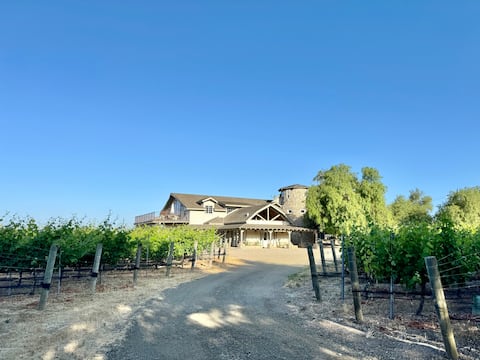 Guest Cottage at The Big Pond Ranch