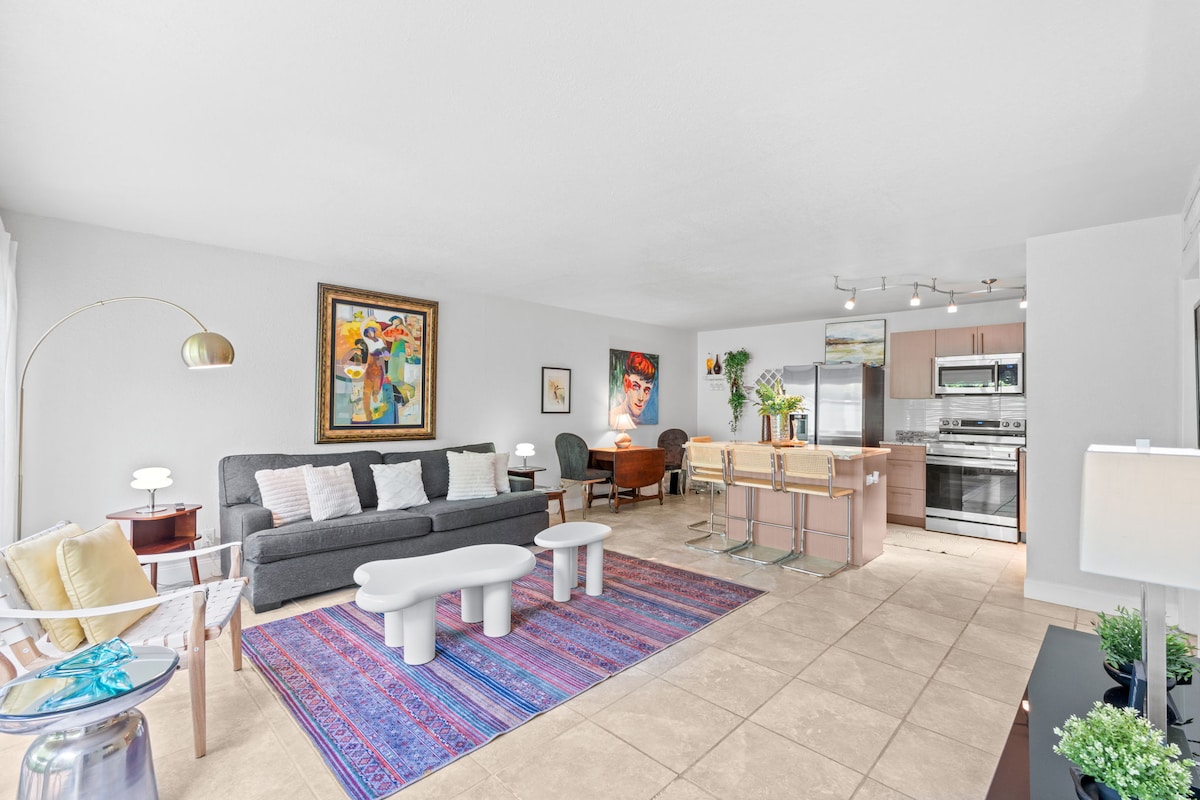 Popular Airbnb listing: Stylish 2BR in West Palm • Mins to Beach & shops. in West Palm Beach / Boca Raton