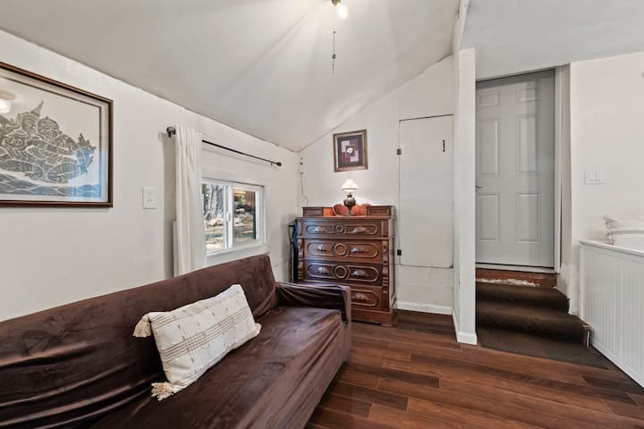 Utapata kona nyingi za starehe kwa ajili ya kusoma au kushirikiana.