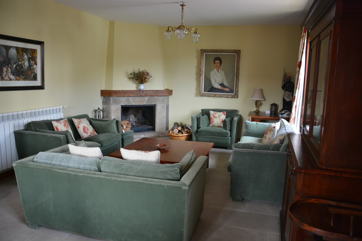 Top performing Airbnb: Casa Rural San Ignacio: an Indian house in Soria in Soria