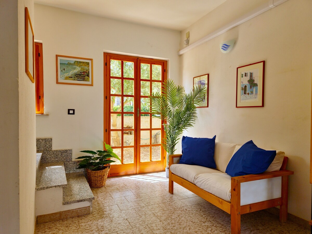 Leistungsstarkes Airbnb: [Papiyon 2]Apartment with private beach access in Orosei