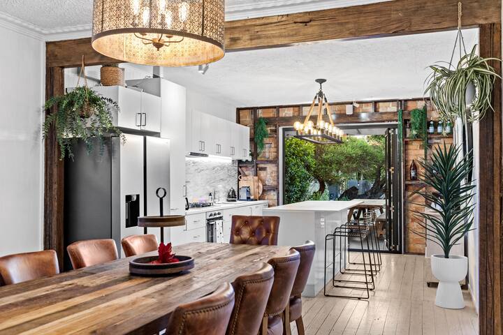 Glorius Aspendale beach house gallery image 3