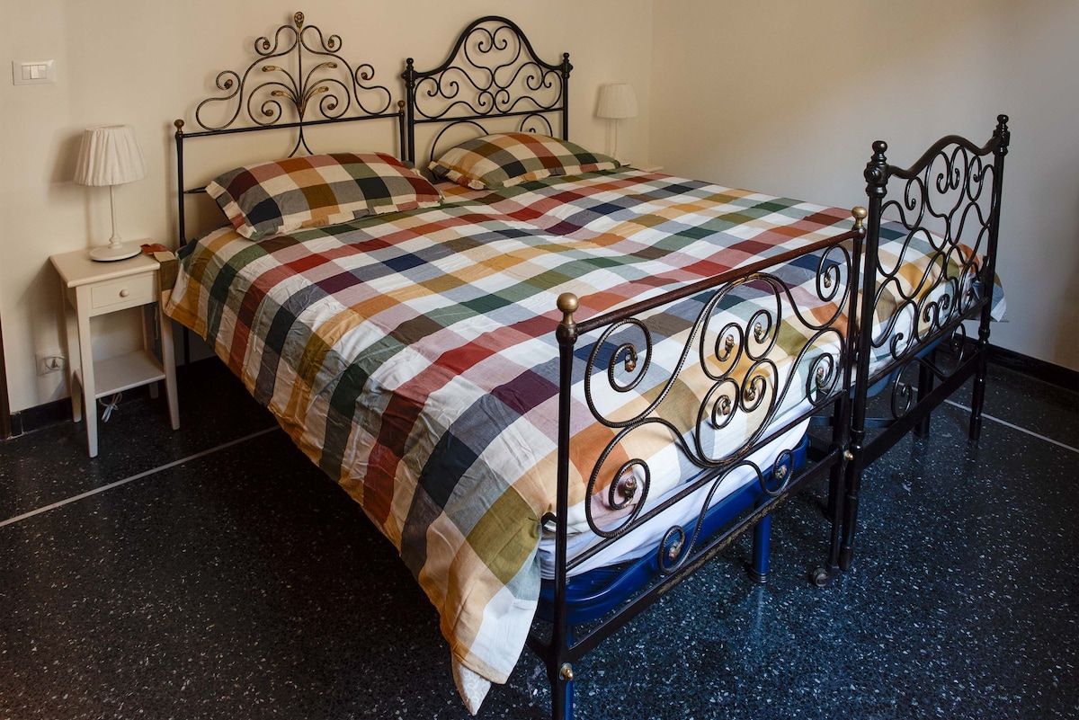 غرفة النوم 2