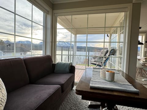 Top Airbnb: House in Malangen with beautiful view! in Balsfjord