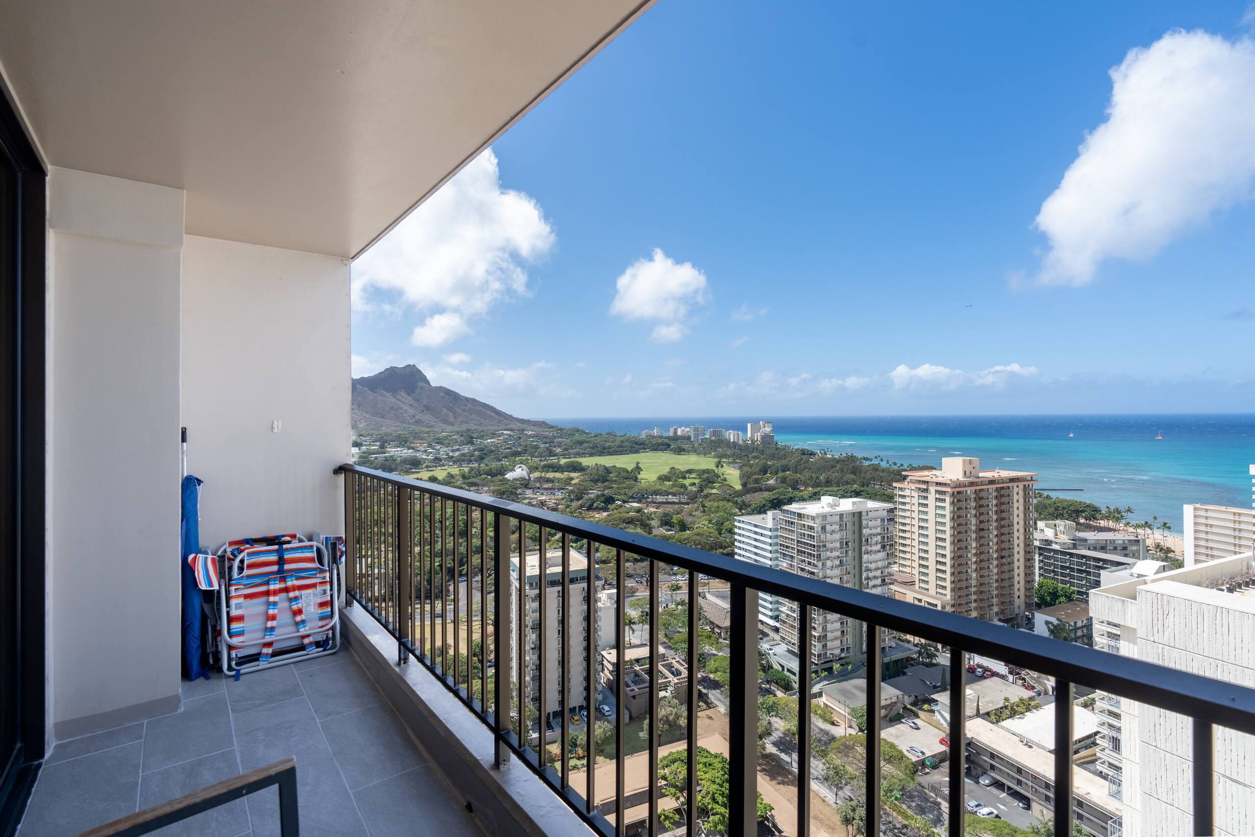 Highrise Ocean Views in Waikiki, +AC - Image 21
