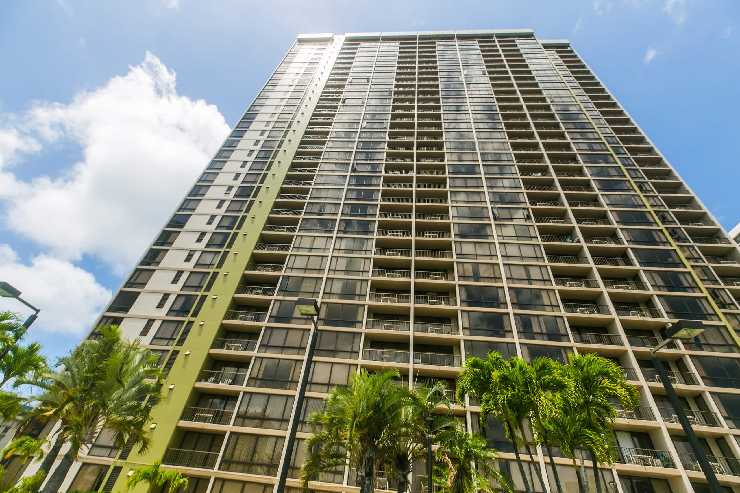 Highrise Ocean Views in Waikiki, +AC - Image 32