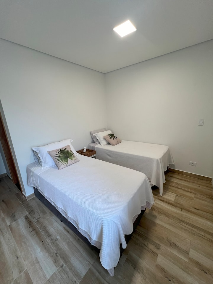 საძინებელი 4