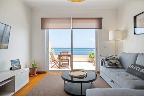 Top Airbnb: VeBella Ocean View I Terrace I Walk to Beach em Caniço