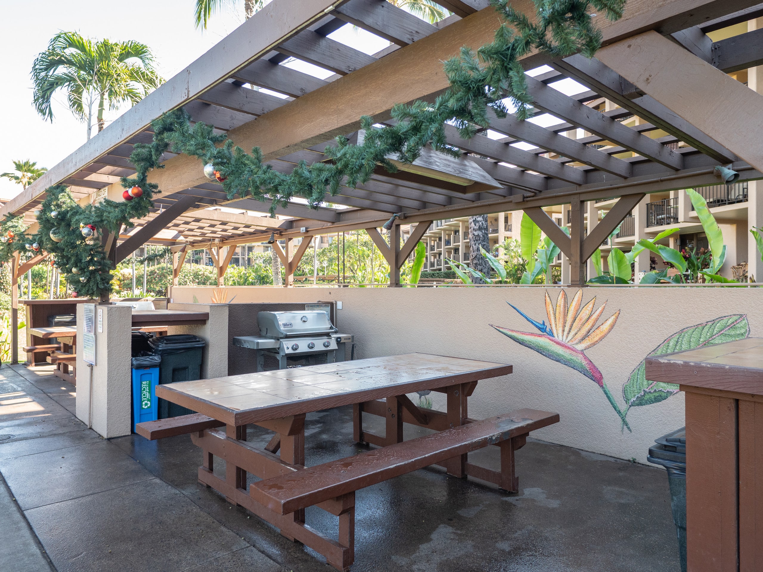 Kihei Beach Retreat: Ocean Views and Sandy Feet! - Image 19