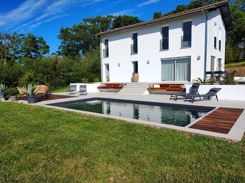 Beautiful Arcangues home