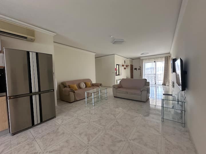 Spacious Airy Penthouse Near Bugibba Square - Malta