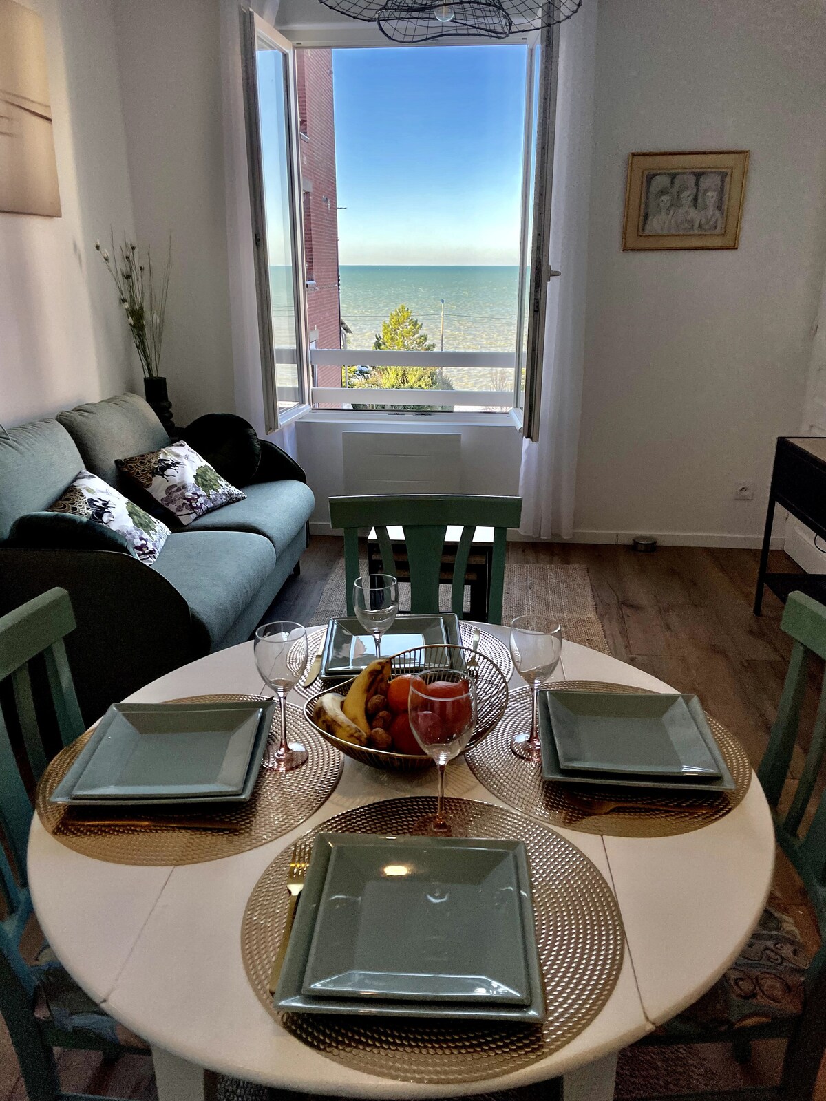 View of La Belle Etoile - Vue Mer - Apartments for Rent in Ault, Hauts-de ...