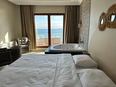Kingway Suite 6