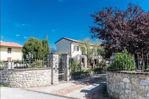 Oasis of Peace Sarzana: Whole House