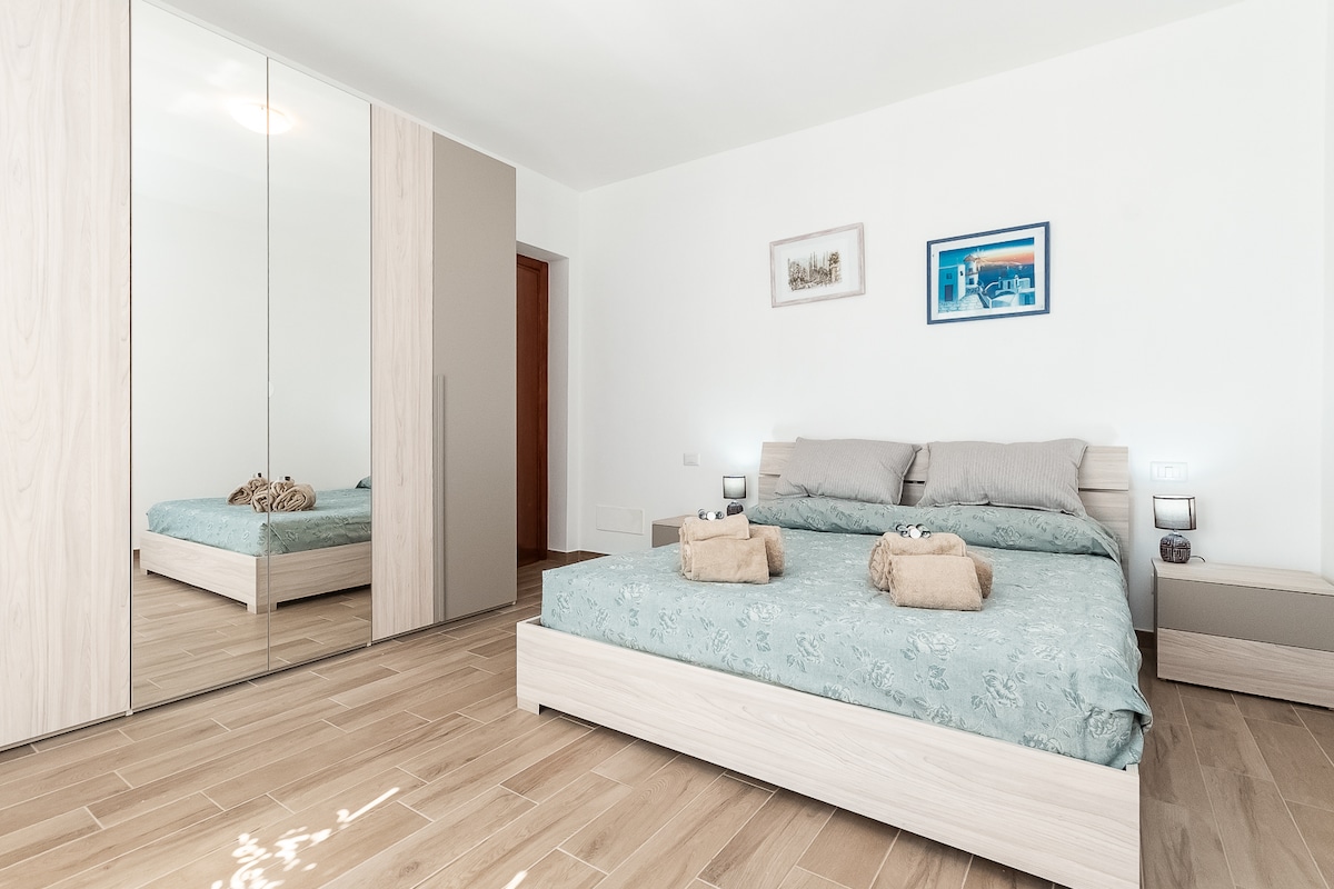 خزانة كبيرة معكوسة لأي حاجة