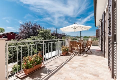 Peaceful Oasis Sarzana: Garden&Terrace