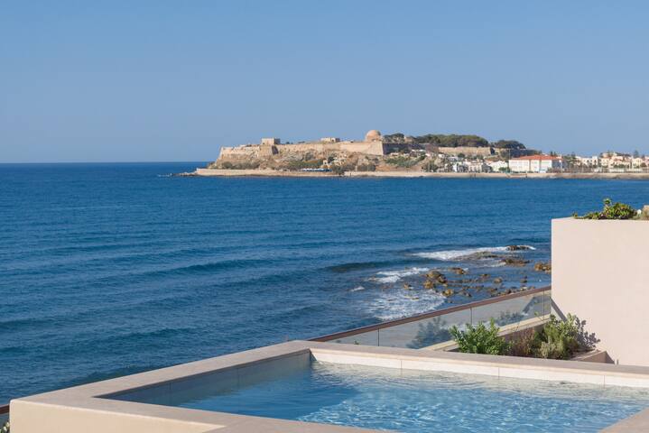 Aktaia BeachFront Retreat, with Plunge Pool gallery image 2