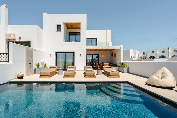C&G Villas | 3BDR SeaView Villa with Private Pool gallery image 2