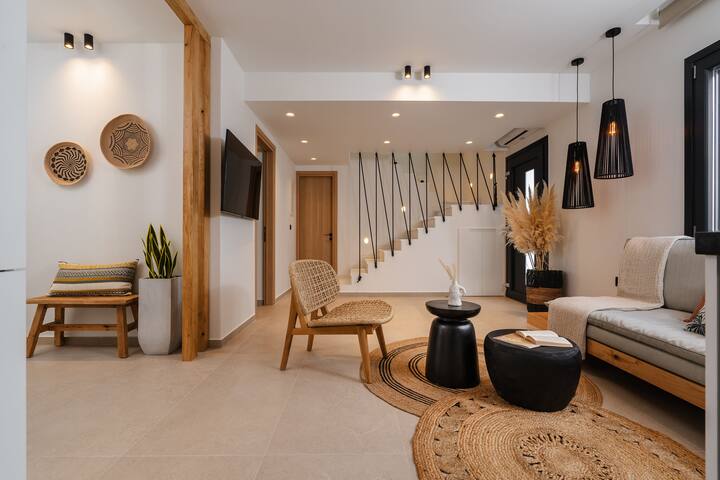 C&G Villas | 3BDR SeaView Villa with Private Pool gallery image 5