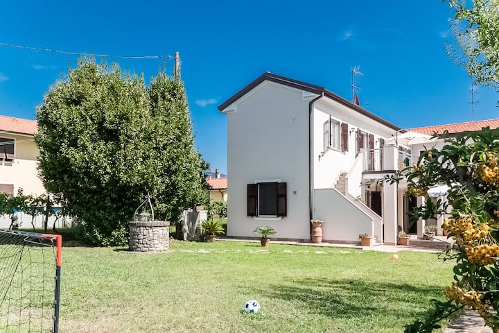 Oasis Of Peace Sarzana: Garden&patio - Sarzana