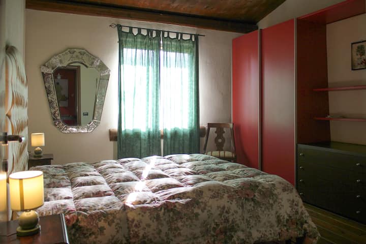 Двойна спалня