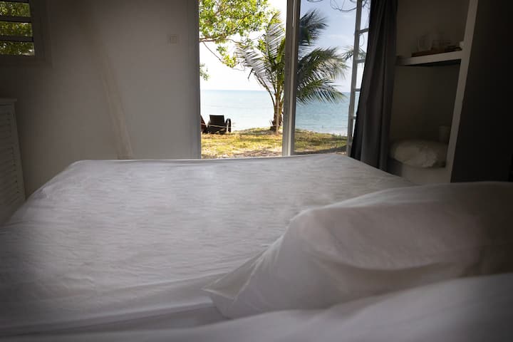 N.38 Plage - Le Bungalow Plage - Bord De Mer - New Caledonia