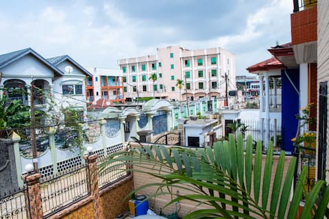 large luxury 3 bedroom apartment